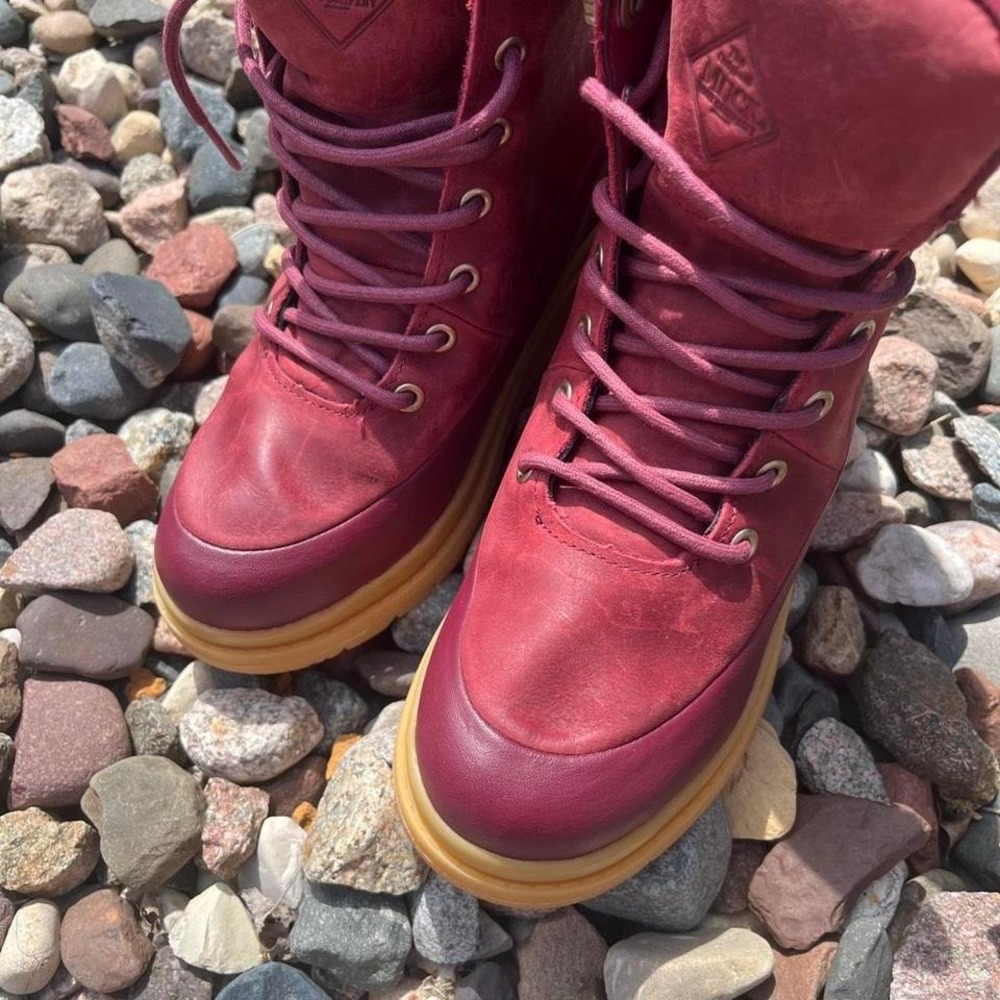 Muk Boot Womens Liberty Waterproof Wedge Lace Up Round Toe Boots Red 5.5